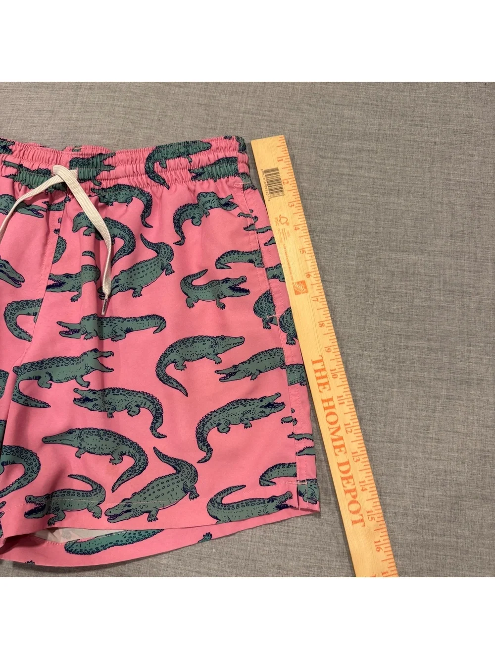 Chubbies pink alligator print swim trunks